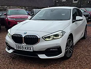 Used 2019 BMW 1 Series Sport Alpine White - Interior and Exterior details 5