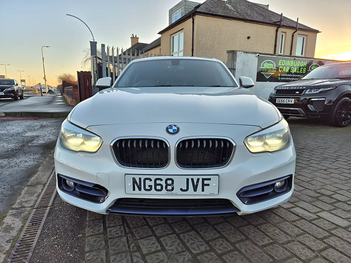 Used 2019 BMW 1 Series Sport Alpine White - Interior and Exterior details 2