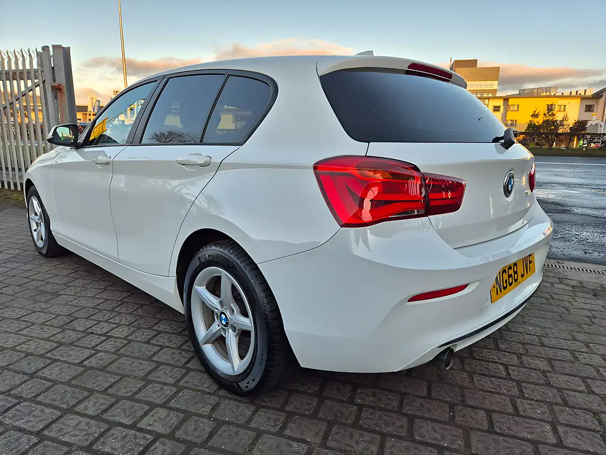Used 2019 BMW 1 Series Sport Alpine White - Interior and Exterior details 4