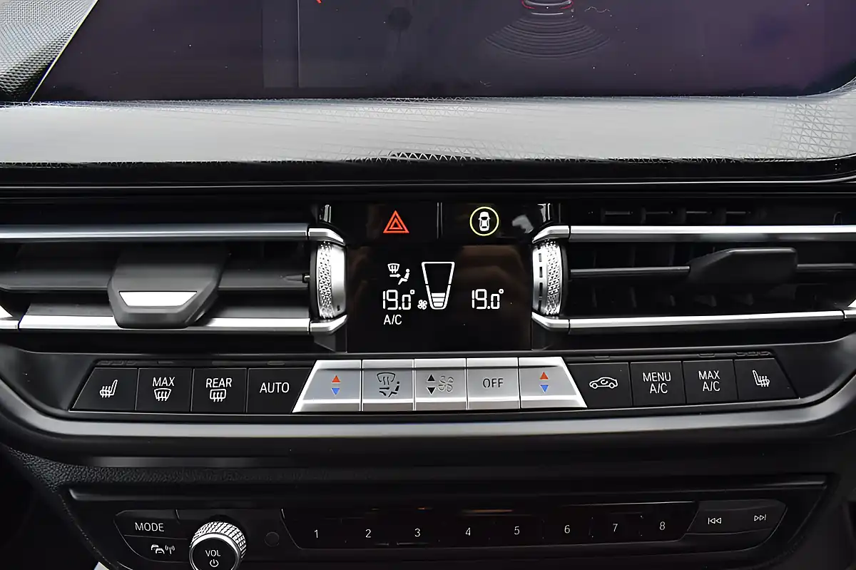 Used 2019 BMW 1 Series Sport Black - Interior and Exterior details 13