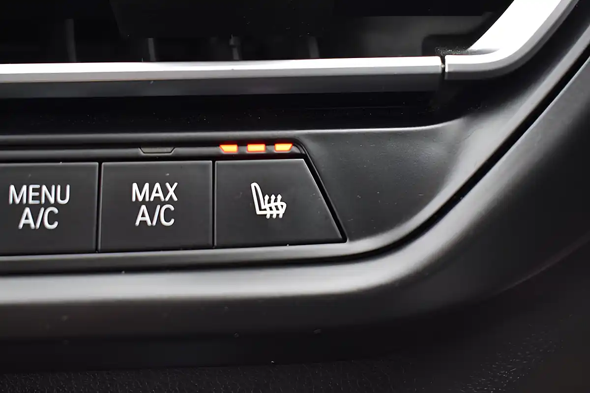 Used 2019 BMW 1 Series Sport Black - Interior and Exterior details 16