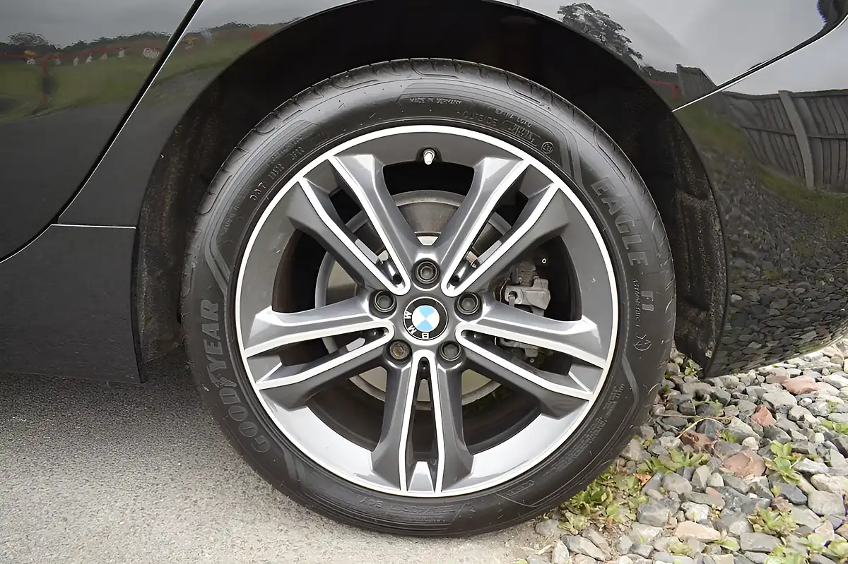 Used 2019 BMW 1 Series Sport Black - Interior and Exterior details 4