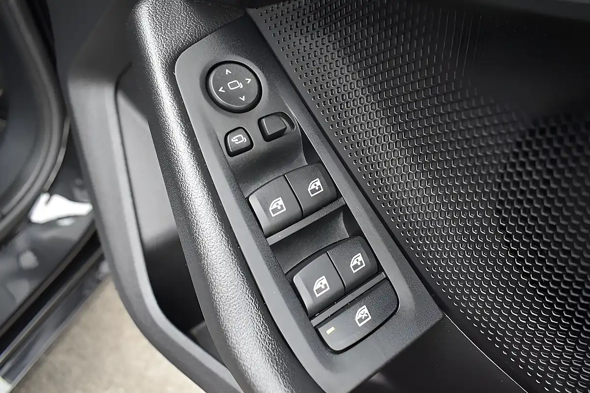 Used 2019 BMW 1 Series Sport Black - Interior and Exterior details 8