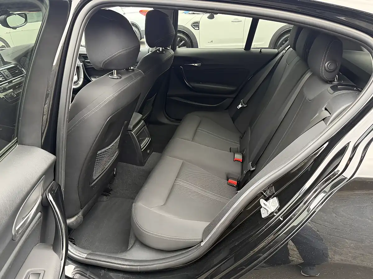 Used 2019 BMW 1 Series Sport Black Sapphire - Interior and Exterior details 16