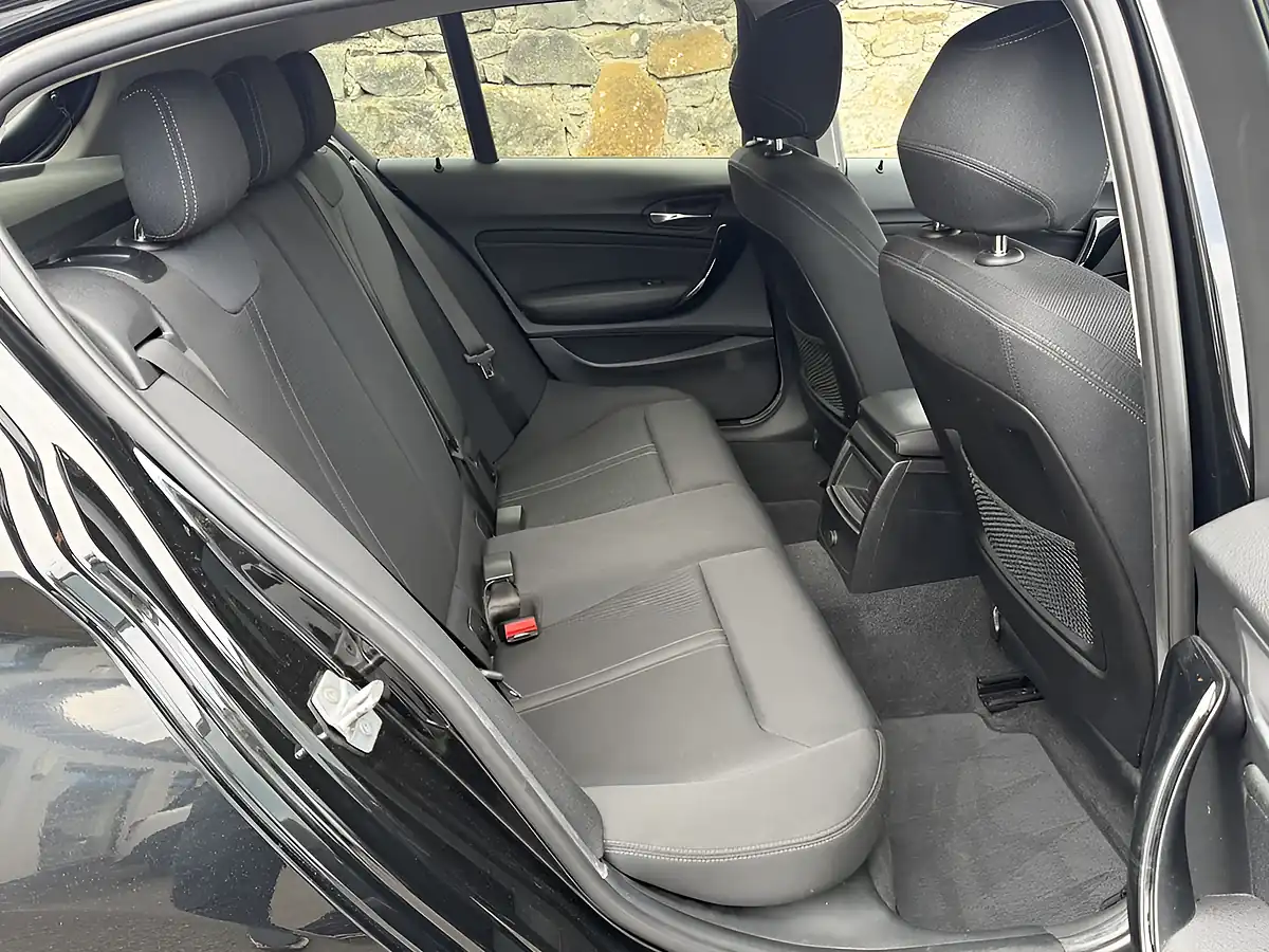 Used 2019 BMW 1 Series Sport Black Sapphire - Interior and Exterior details 7