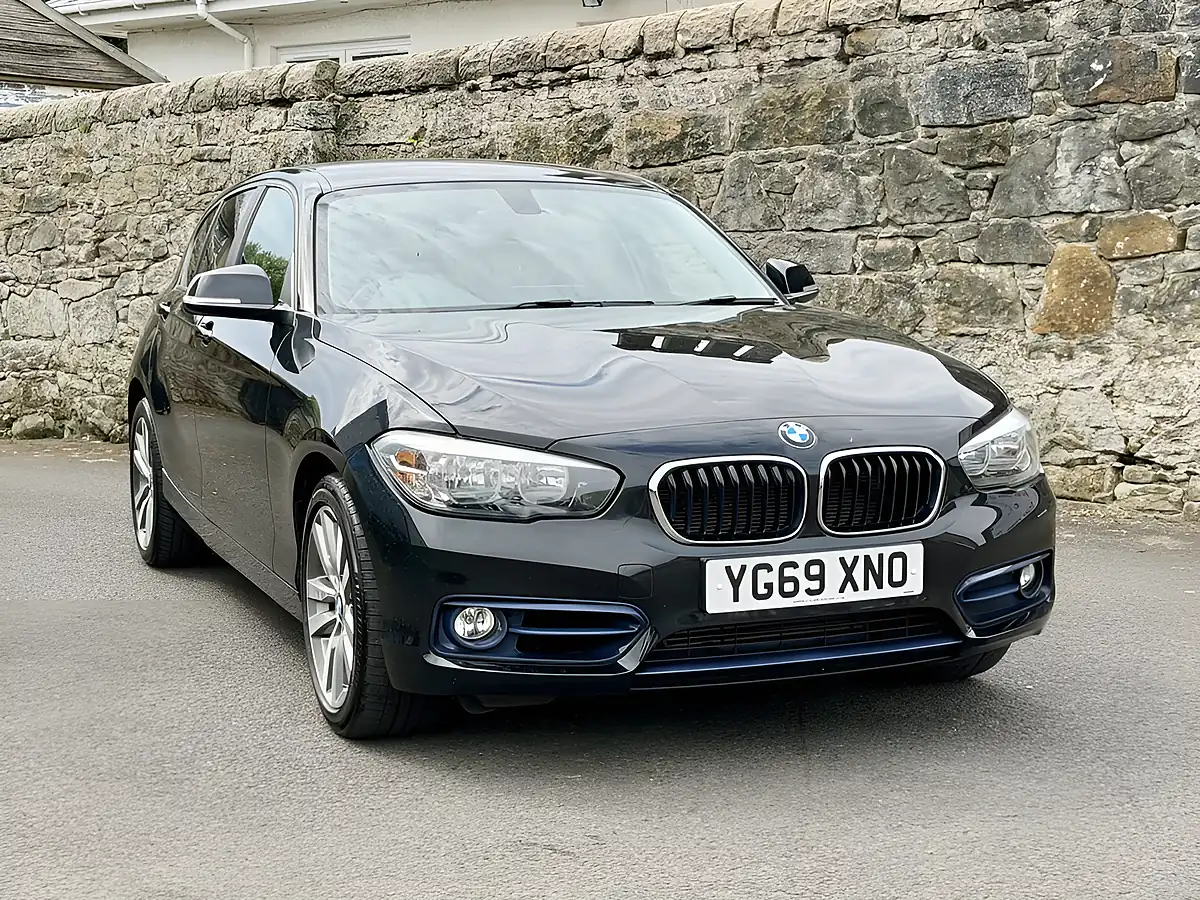 Used 2019 BMW 1 Series Sport Black Sapphire - Interior and Exterior details 9