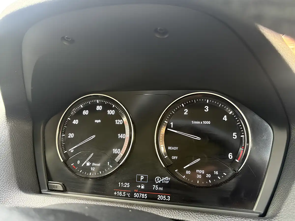 Used 2019 BMW 1 Series Sport Blue - Interior and Exterior details 8