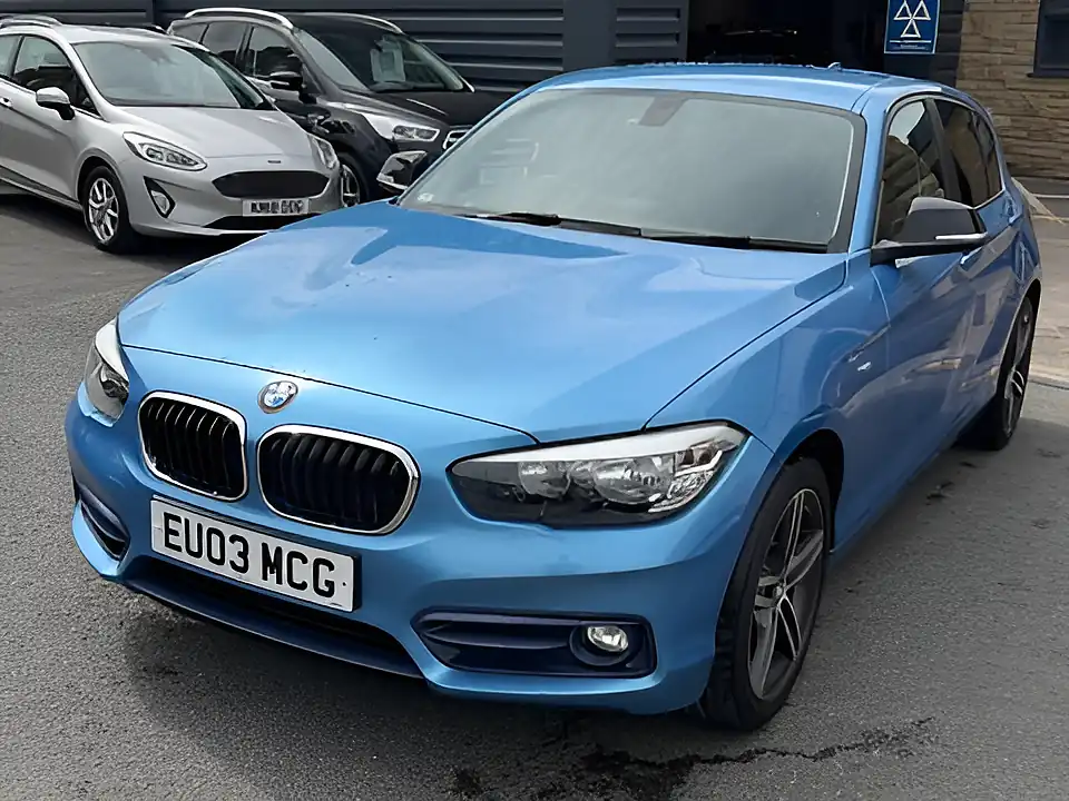 Used 2019 BMW 1 Series Sport Seaside Blue - Interior and Exterior details 3