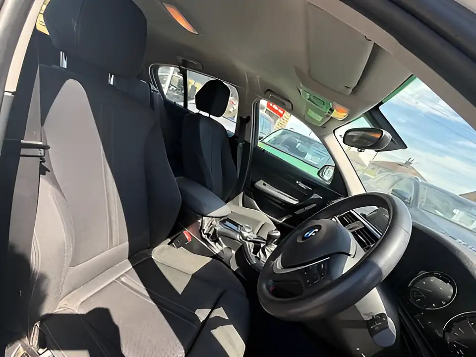 Used 2019 BMW 1 Series Sport White - Interior and Exterior details 8