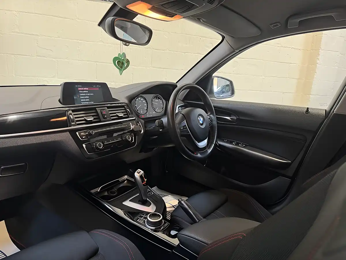 Used 2019 BMW 1 Series Sport White - Interior and Exterior details 15