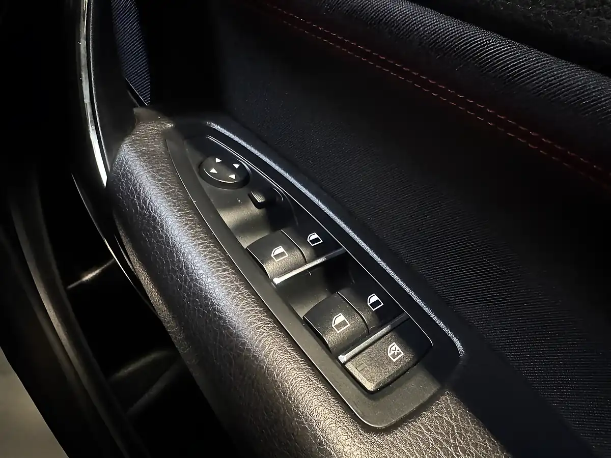 Used 2019 BMW 1 Series Sport White - Interior and Exterior details 20