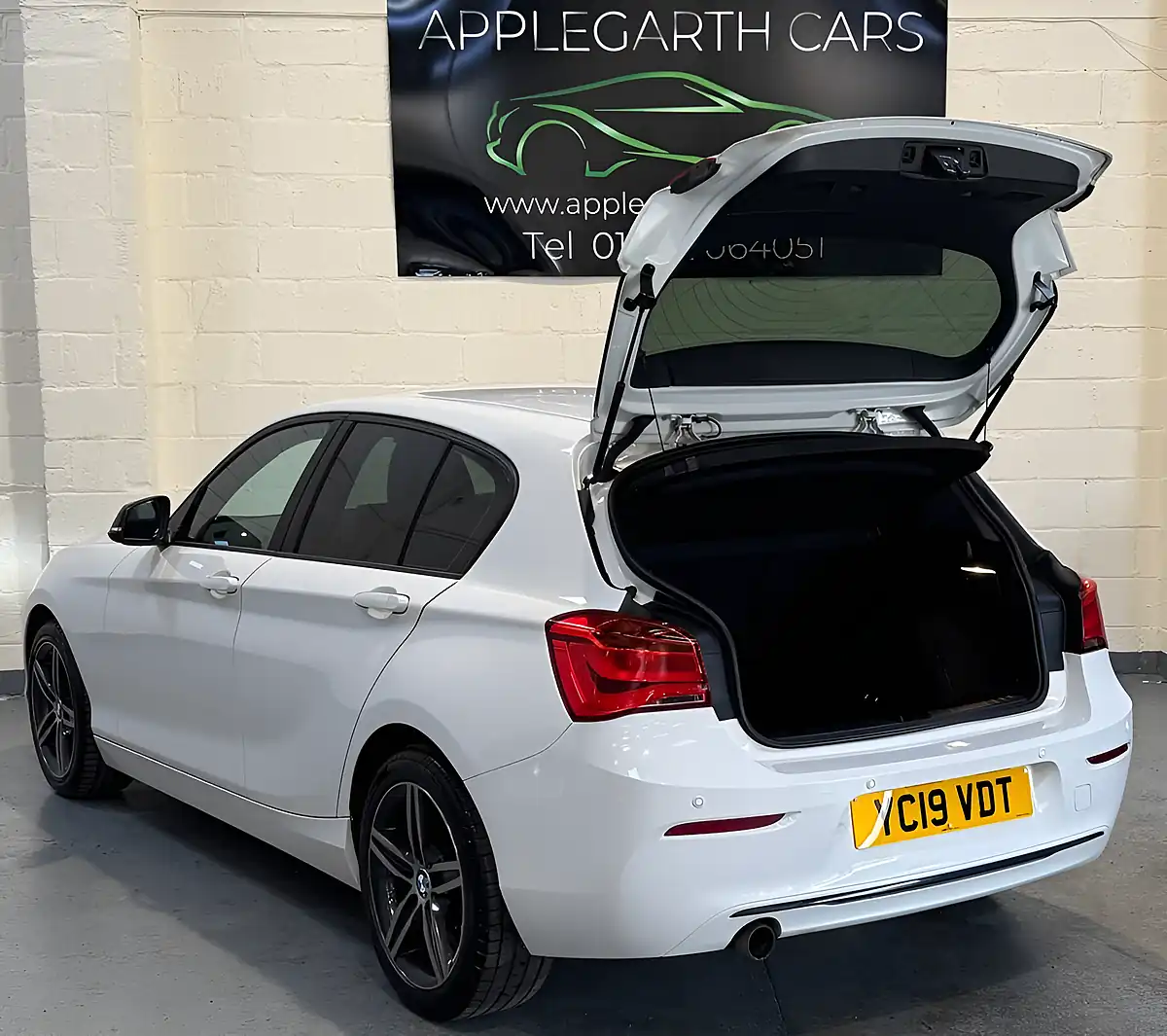 Used 2019 BMW 1 Series Sport White - Interior and Exterior details 7
