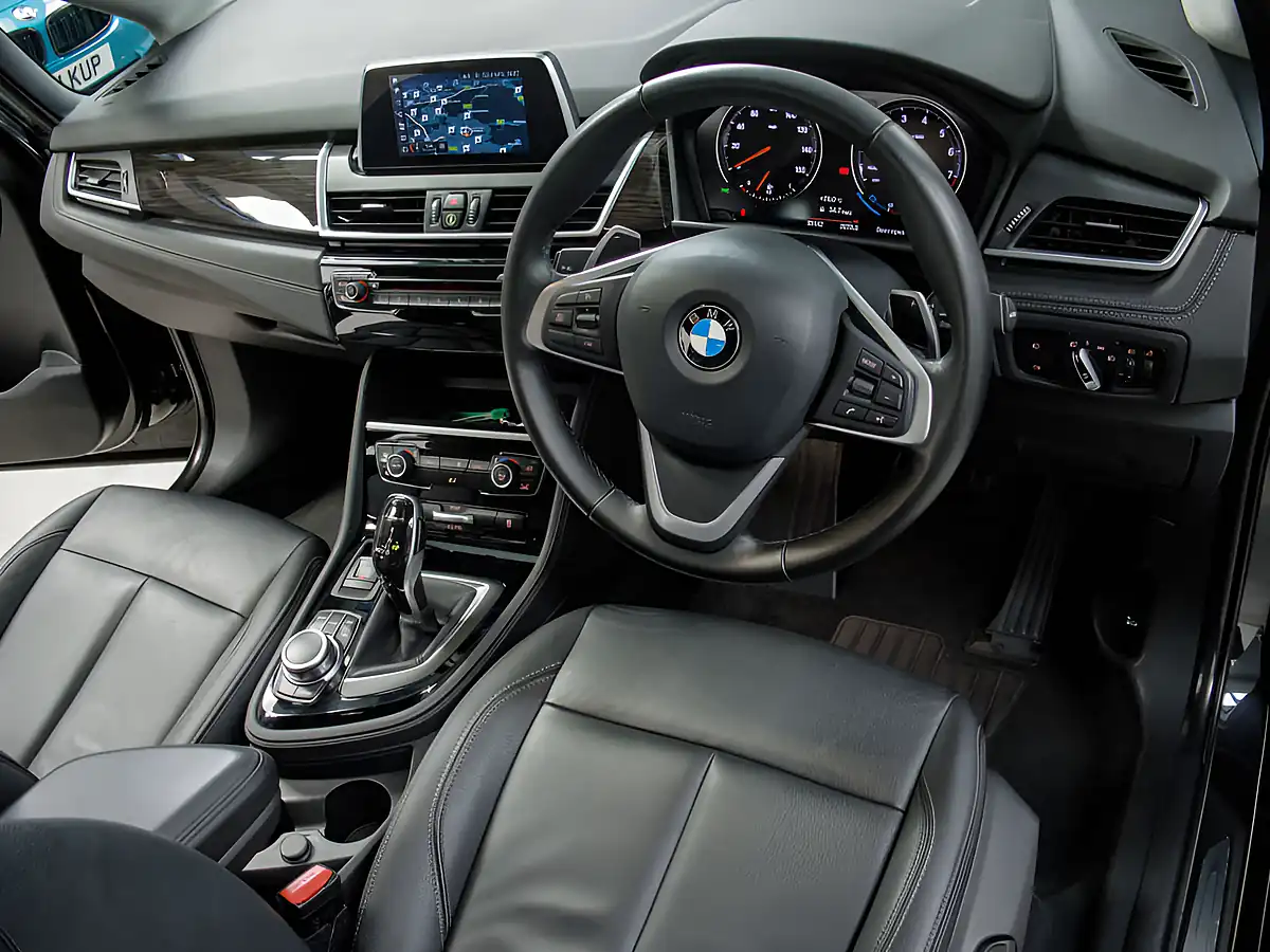 Used 2019 BMW 2 Series Luxury Black - Interior and Exterior details 10
