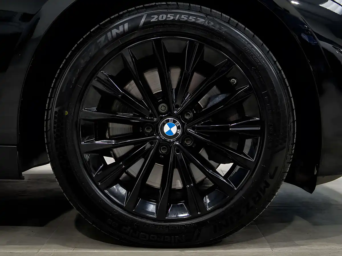 Used 2019 BMW 2 Series Luxury Black - Interior and Exterior details 9