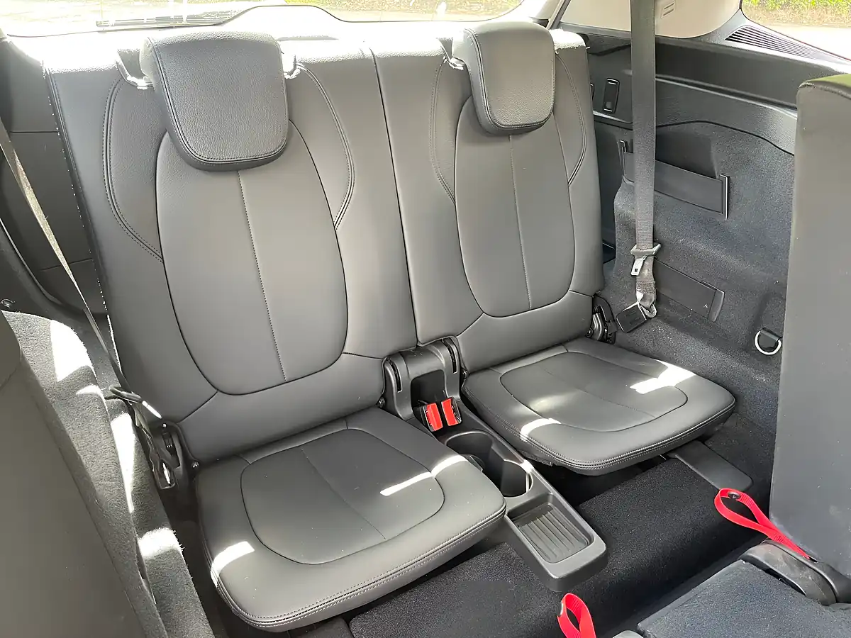 Used 2019 BMW 2 Series Luxury White - Interior and Exterior details 17