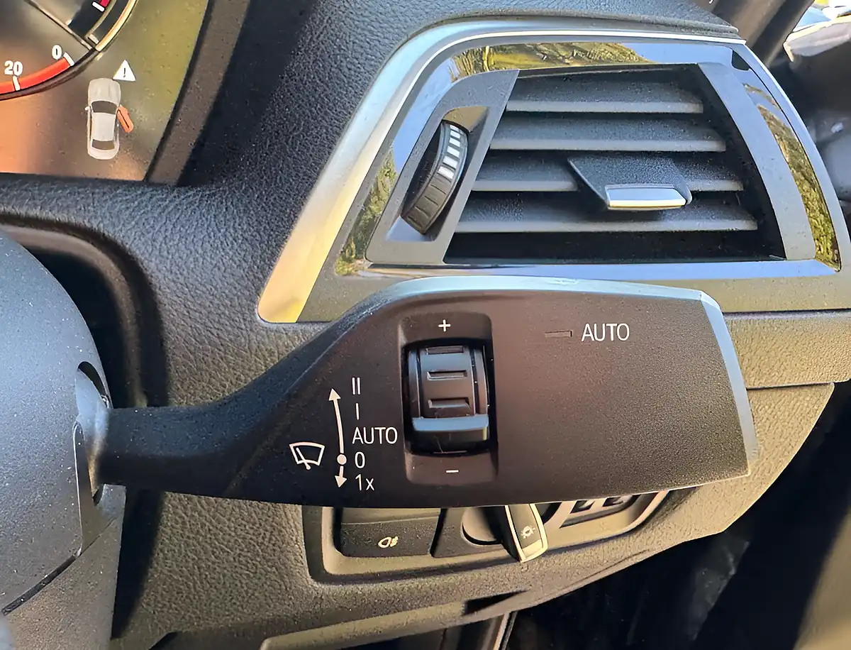 Used 2019 BMW 2 Series M240i Black Sapphire - Interior and Exterior details 13