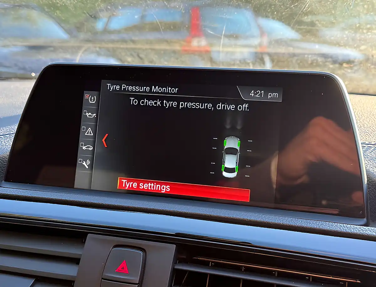 Used 2019 BMW 2 Series M240i Black Sapphire - Interior and Exterior details 14