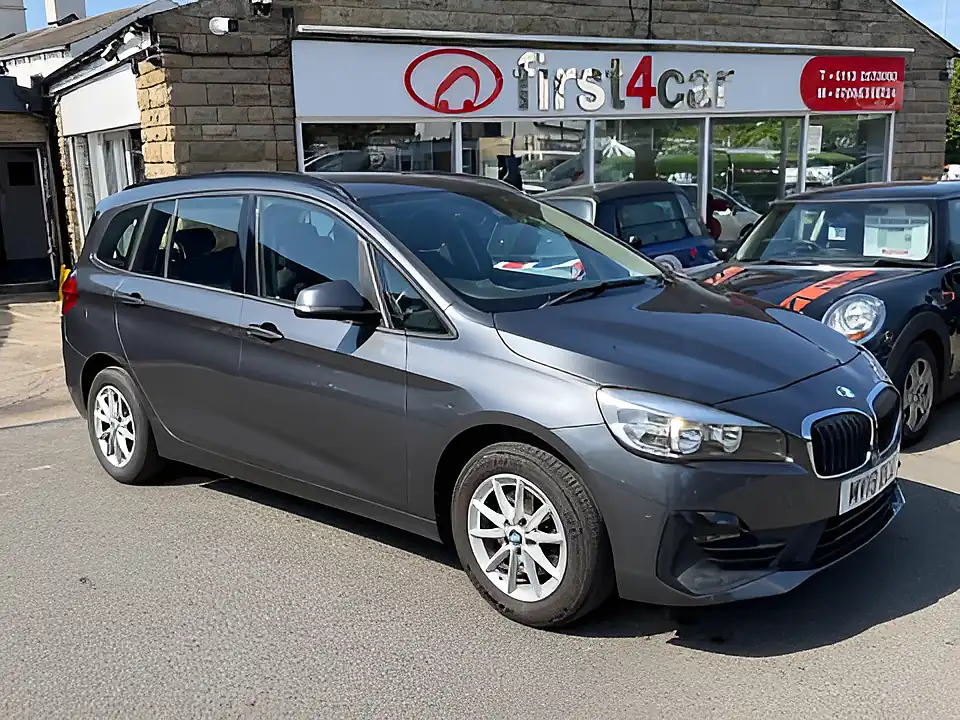 Used 2019 BMW 2 Series Se Gran Tourer Grey - Front View