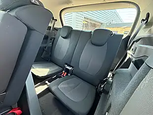 Used 2019 BMW 2 Series Se Gran Tourer Grey - Interior and Exterior details 10
