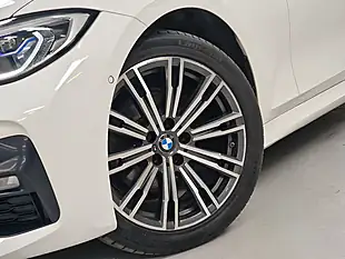 Used 2019 BMW 3 Series M Sport Alpine White - Interior and Exterior details 11