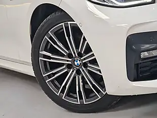 Used 2019 BMW 3 Series M Sport Alpine White - Interior and Exterior details 13