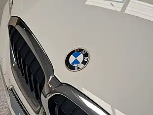 Used 2019 BMW 3 Series M Sport Alpine White - Interior and Exterior details 9