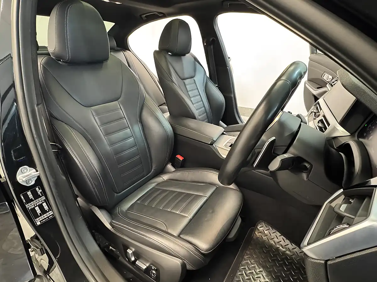 Used 2019 BMW 3 Series M Sport Black - Interior and Exterior details 12