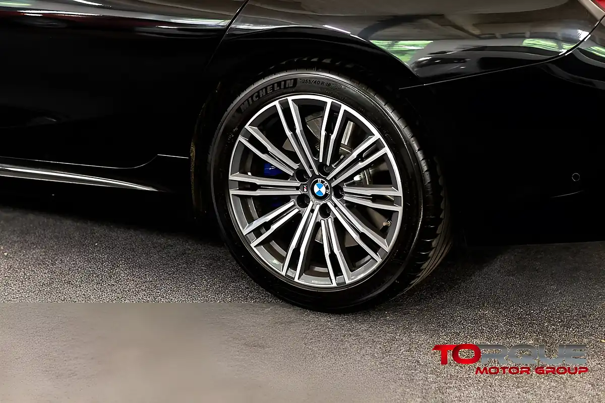 Used 2019 BMW 3 Series M Sport Black - Interior and Exterior details 6
