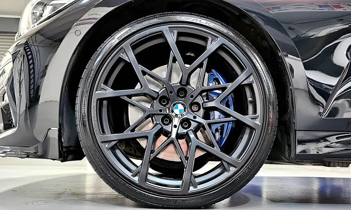 Used 2019 BMW 3 Series M Sport Black - Interior and Exterior details 12