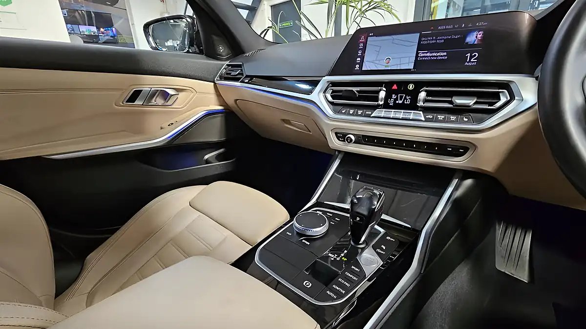 Used 2019 BMW 3 Series M Sport Black - Interior and Exterior details 13