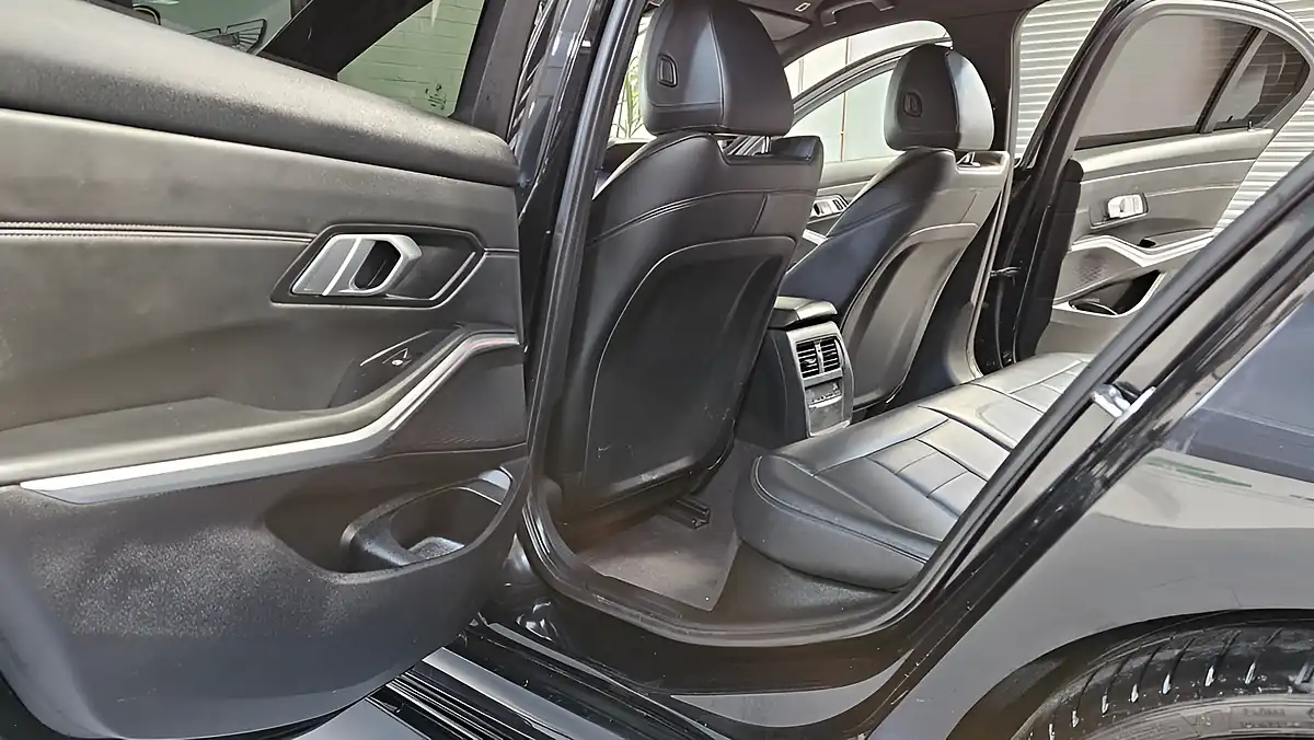 Used 2019 BMW 3 Series M Sport Black - Interior and Exterior details 19