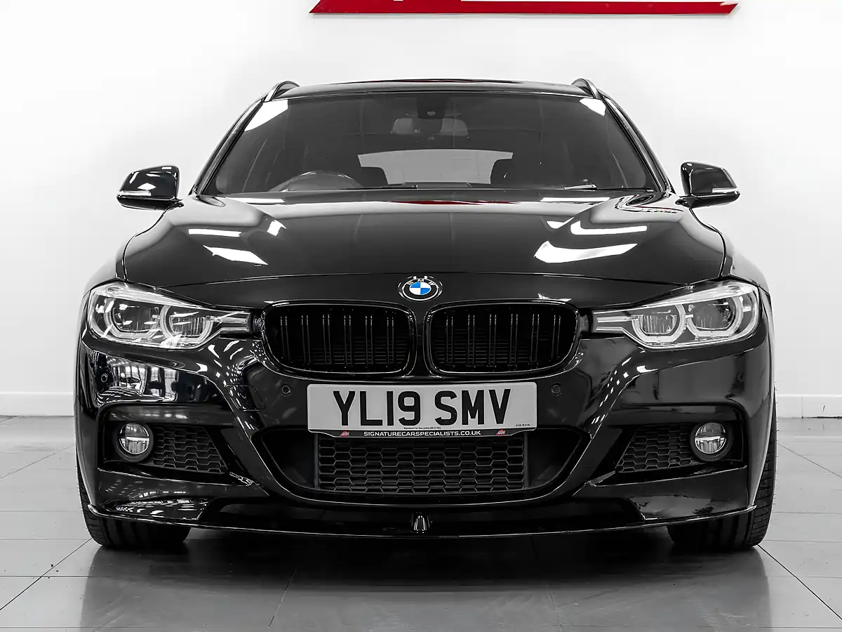Used 2019 BMW 3 Series M Sport Black Sapphire - Interior and Exterior details 4