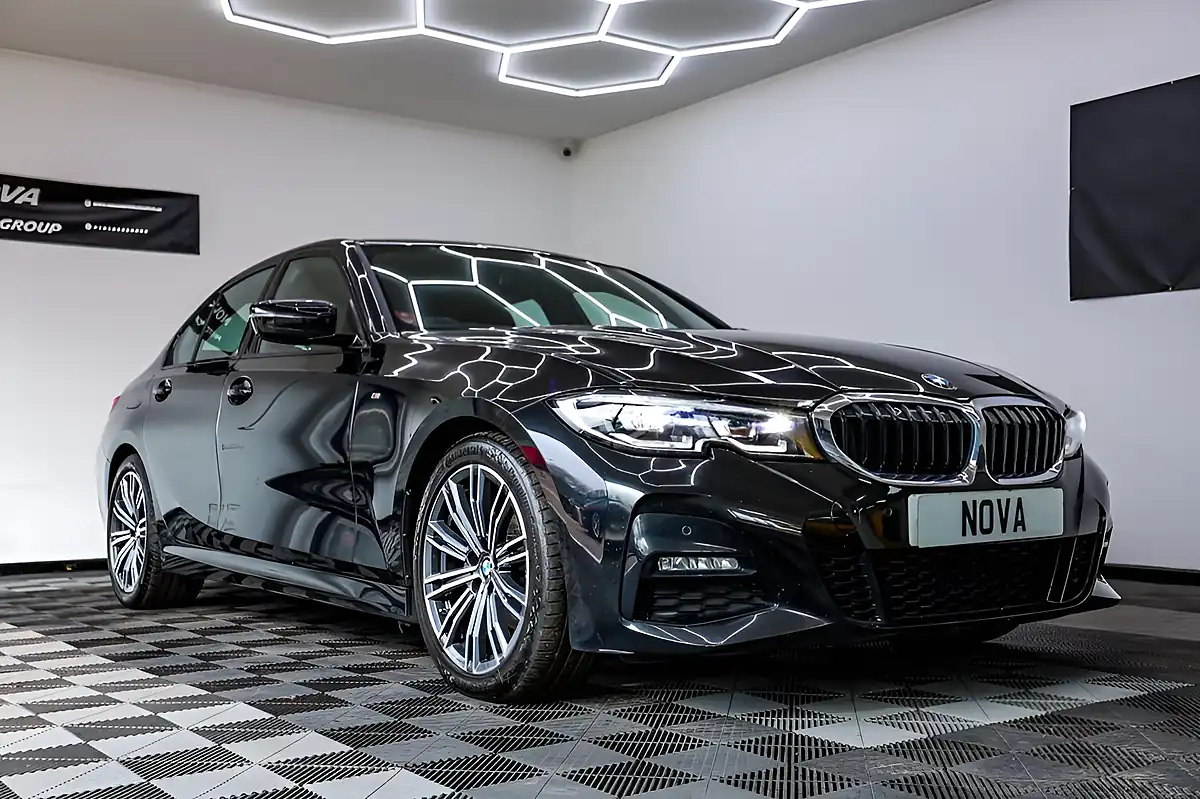 Used 2019 BMW 3 Series M Sport Black Sapphire - Interior and Exterior details 5
