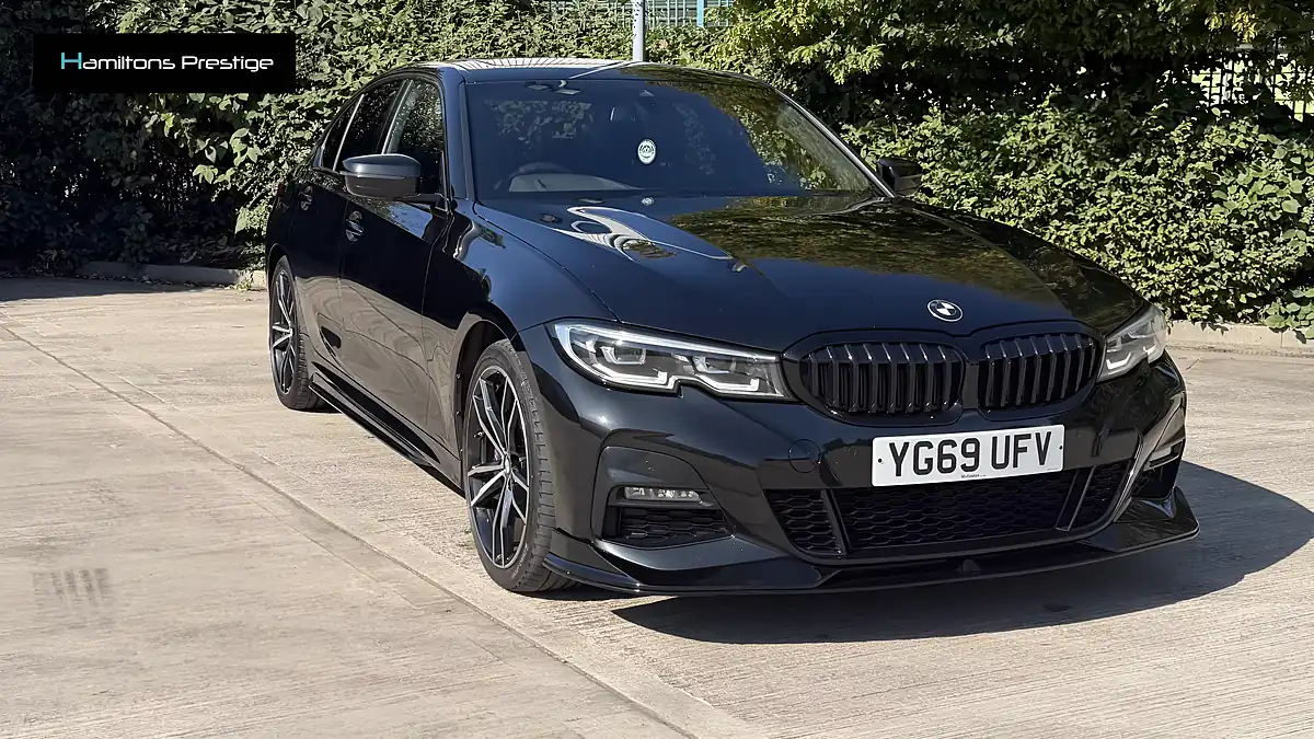 Used 2019 BMW 3 Series M Sport Black Sapphire Metallic - Interior and Exterior details 10