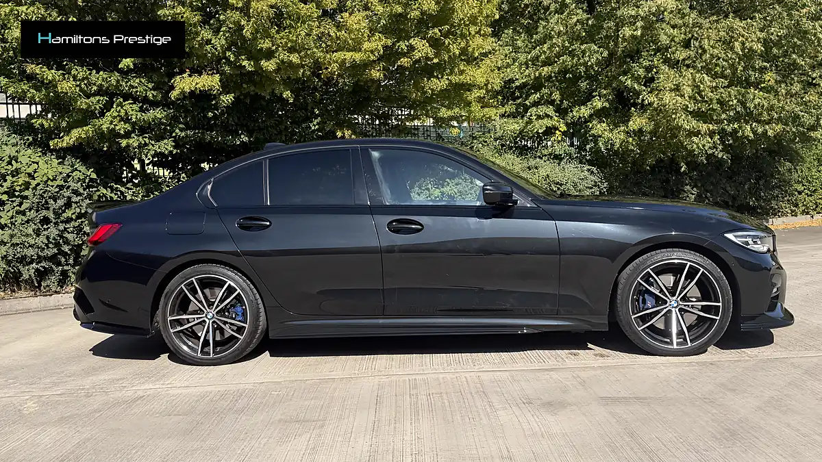 Used 2019 BMW 3 Series M Sport Black Sapphire Metallic - Interior and Exterior details 9