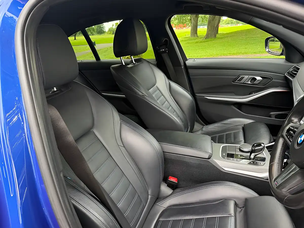 Used 2019 BMW 3 Series M Sport Blue - Interior and Exterior details 11