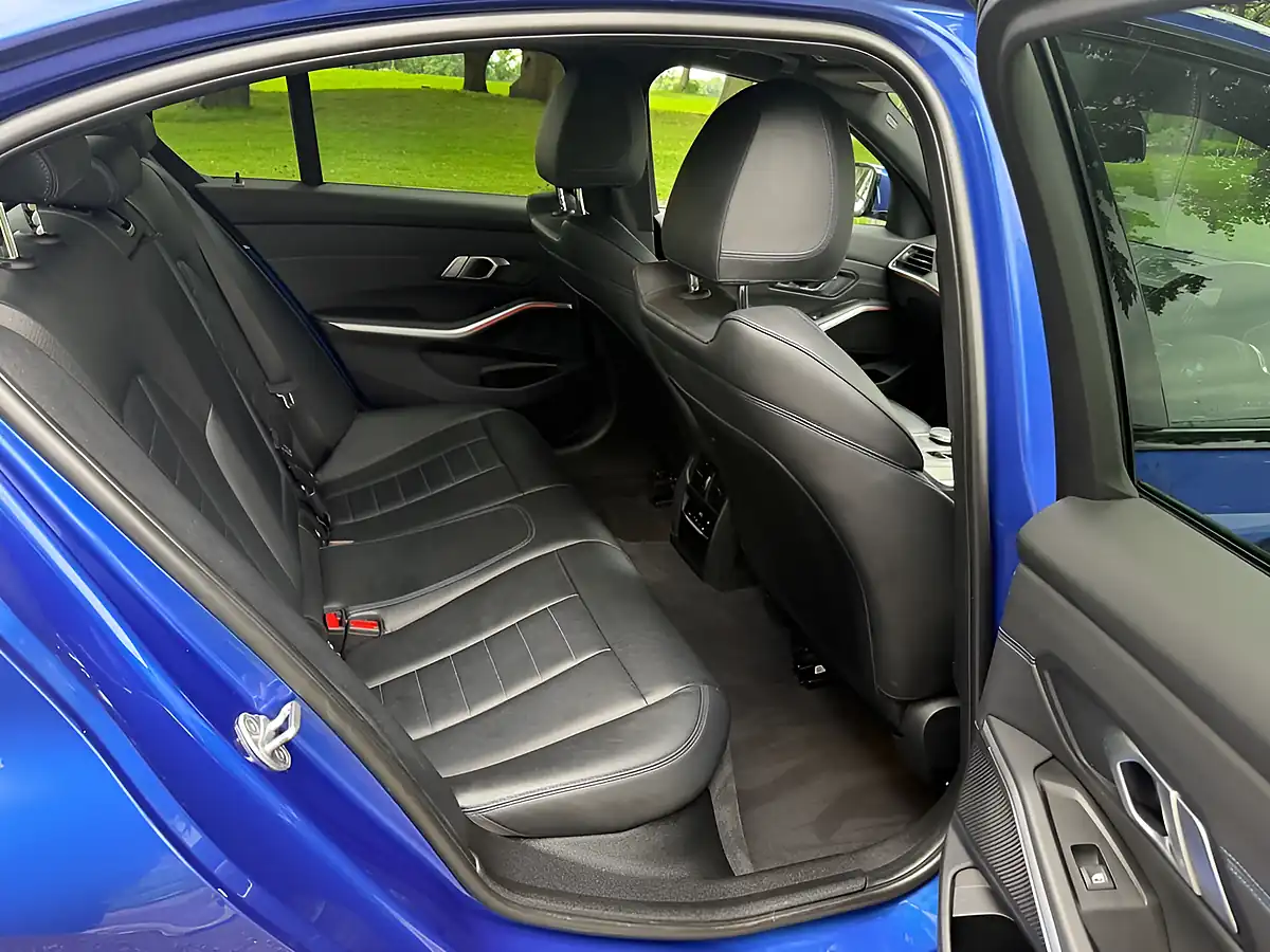 Used 2019 BMW 3 Series M Sport Blue - Interior and Exterior details 14