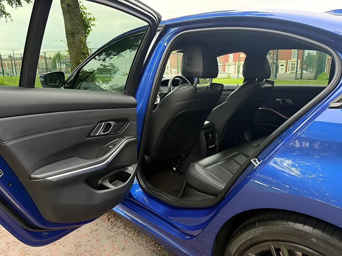 Used 2019 BMW 3 Series M Sport Blue - Interior and Exterior details 17