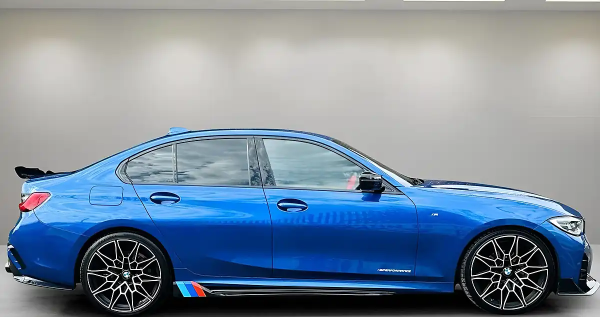 Used 2019 BMW 3 Series M Sport Blue - Interior and Exterior details 5