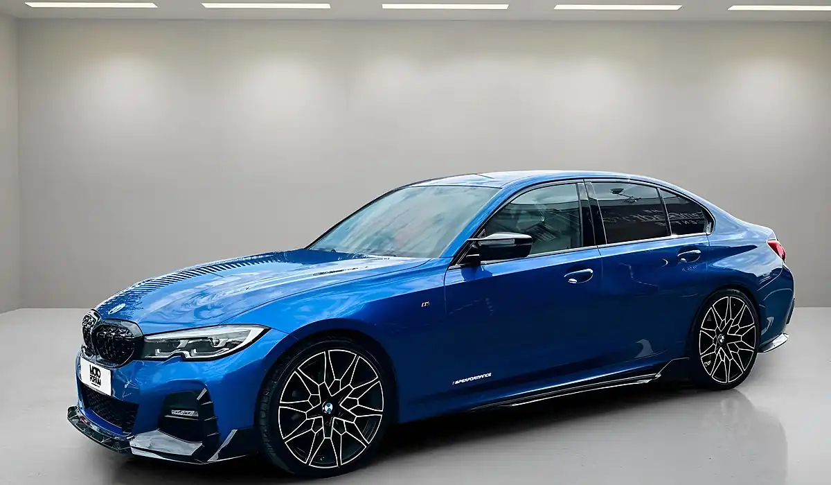 Used 2019 BMW 3 Series M Sport Blue - Interior and Exterior details 9