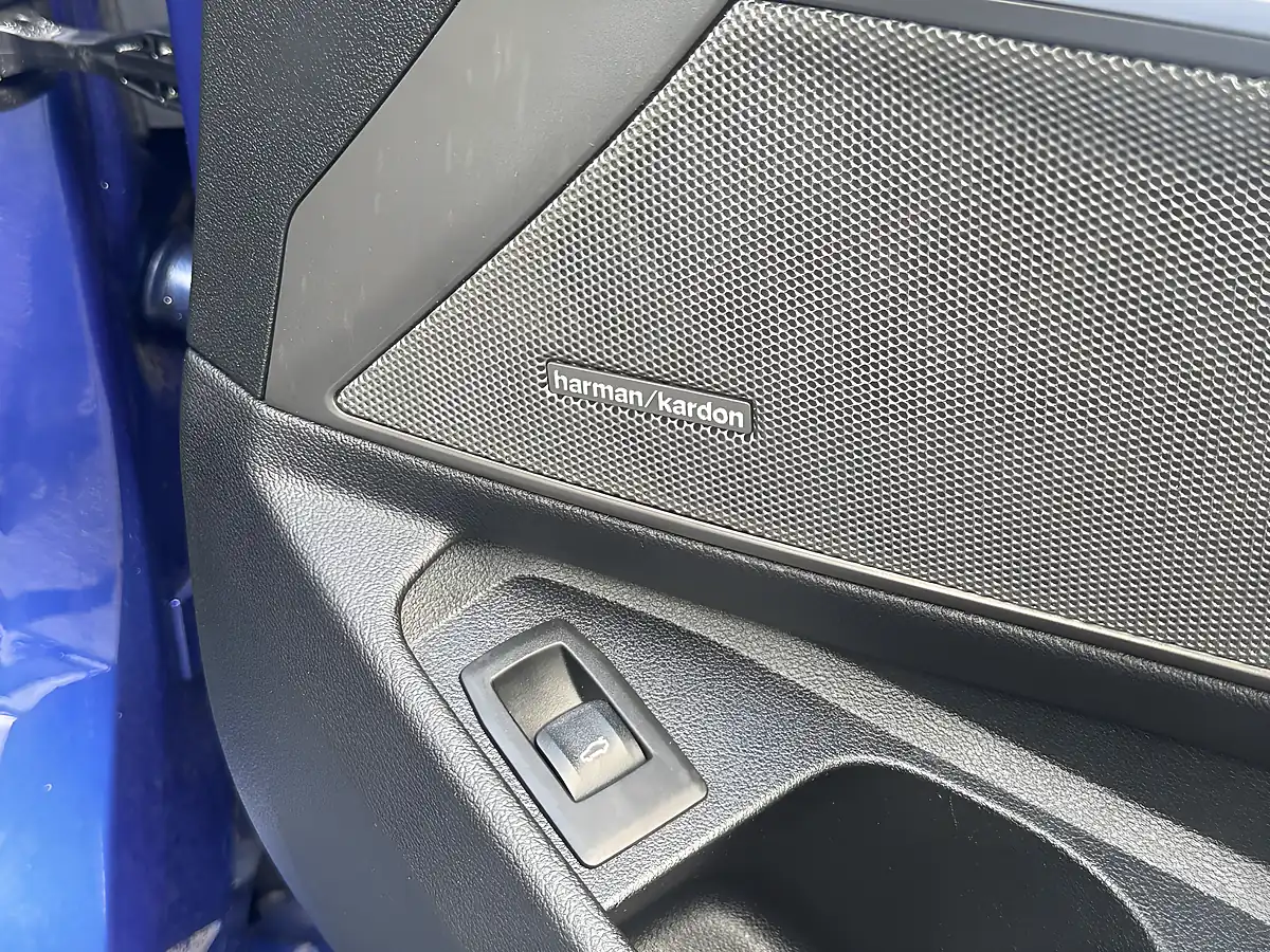 Used 2019 BMW 3 Series M Sport Blue - Interior and Exterior details 12