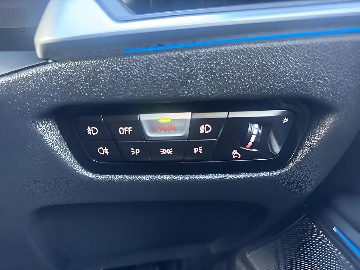 Used 2019 BMW 3 Series M Sport Blue - Interior and Exterior details 20