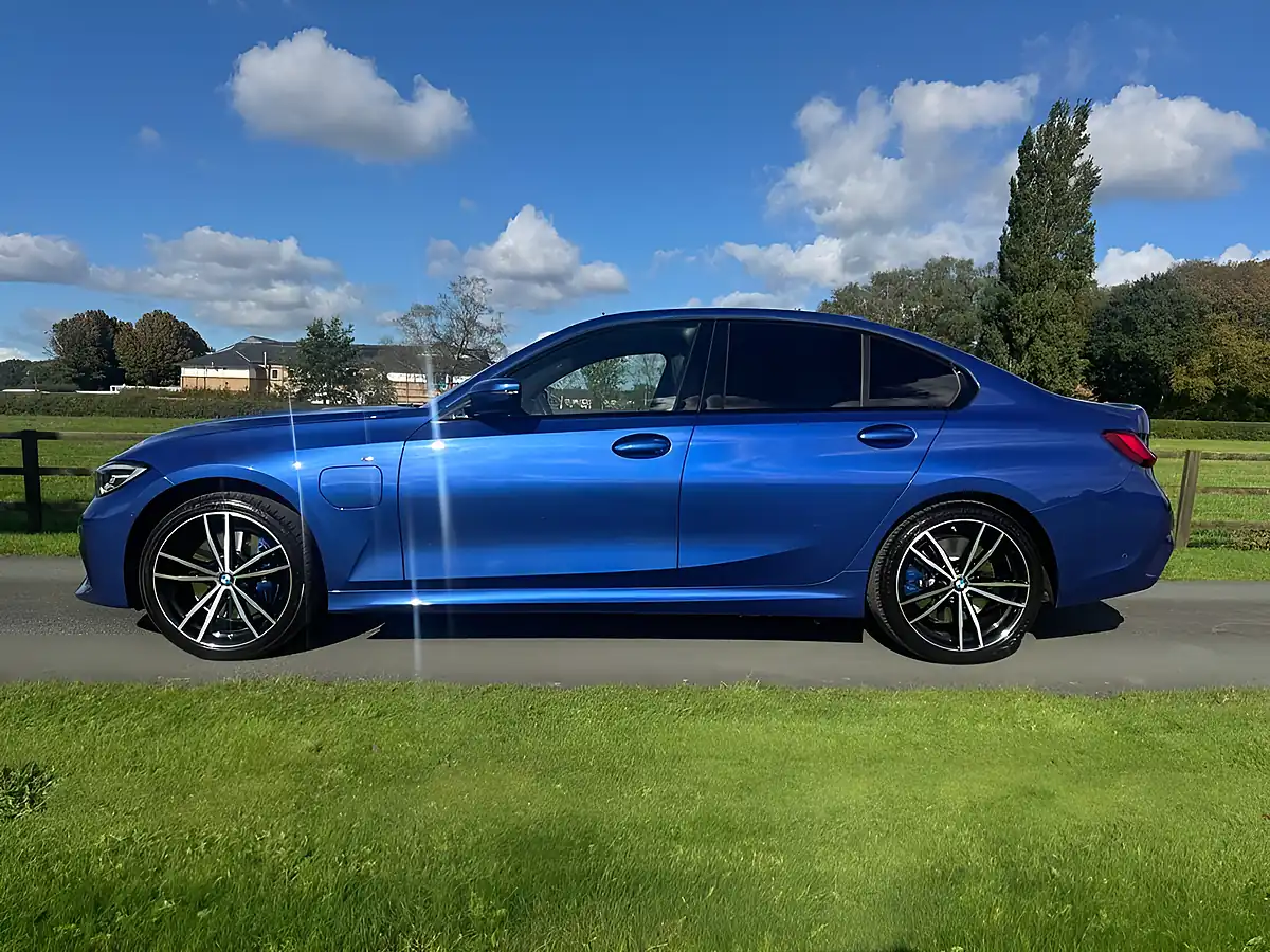 Used 2019 BMW 3 Series M Sport Blue - Interior and Exterior details 7