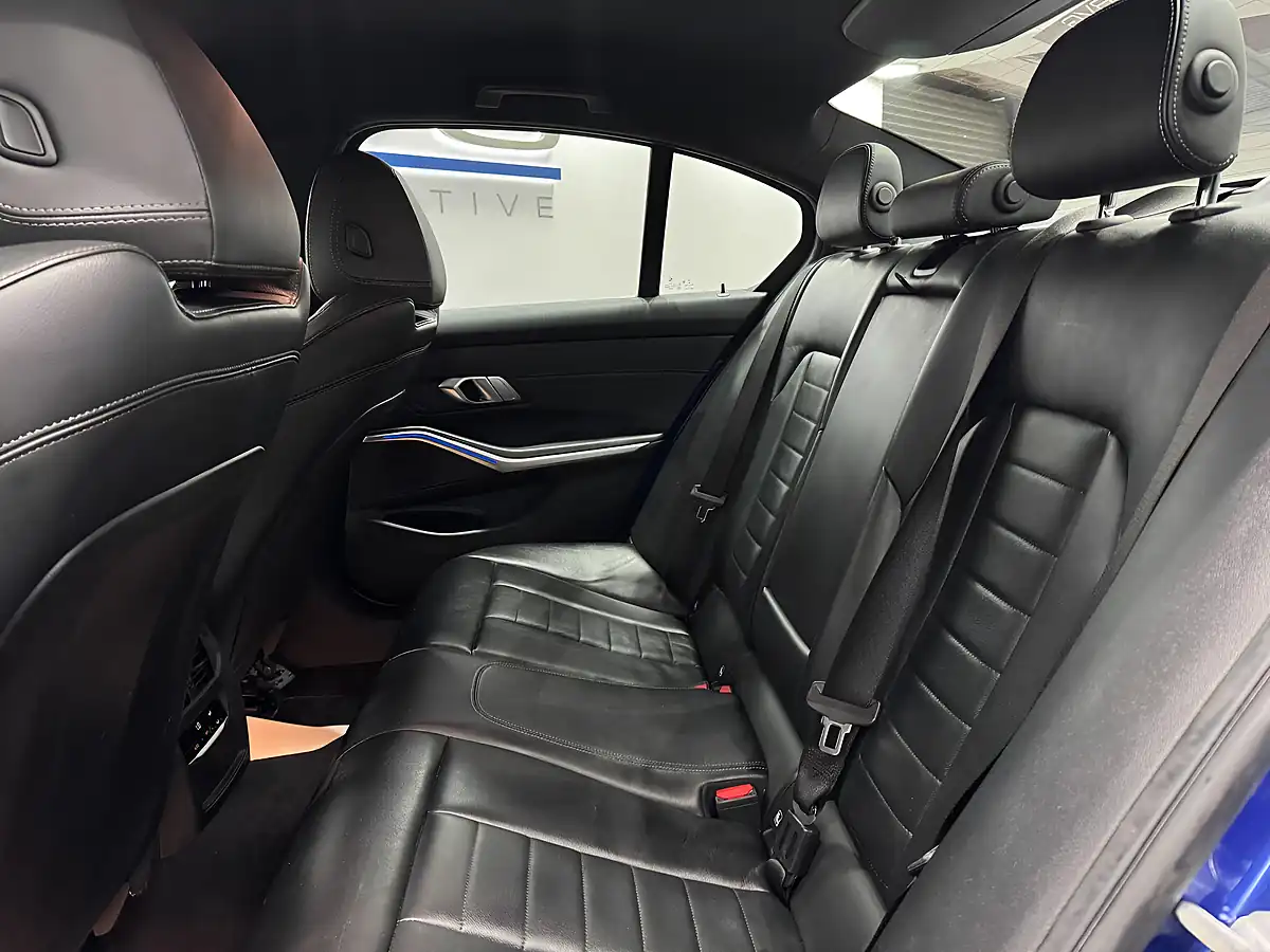 Used 2019 BMW 3 Series M Sport Blue - Interior and Exterior details 18