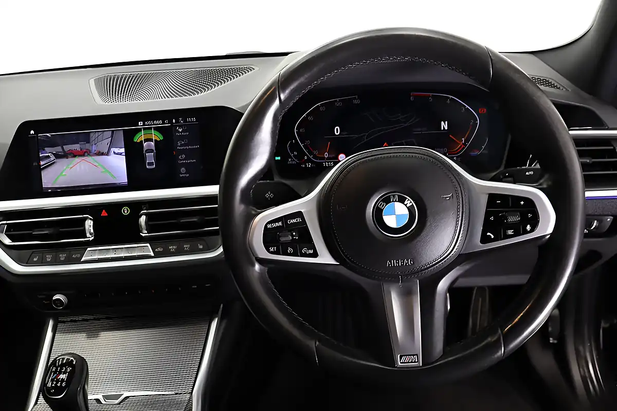 Used 2019 BMW 3 Series M Sport Mineral Grey - Interior and Exterior details 11