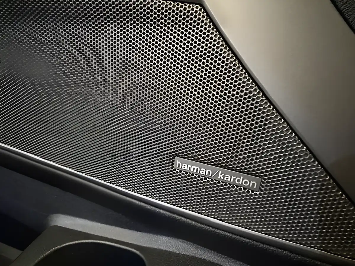 Used 2019 BMW 3 Series M Sport Portimao Blue - Interior and Exterior details 20