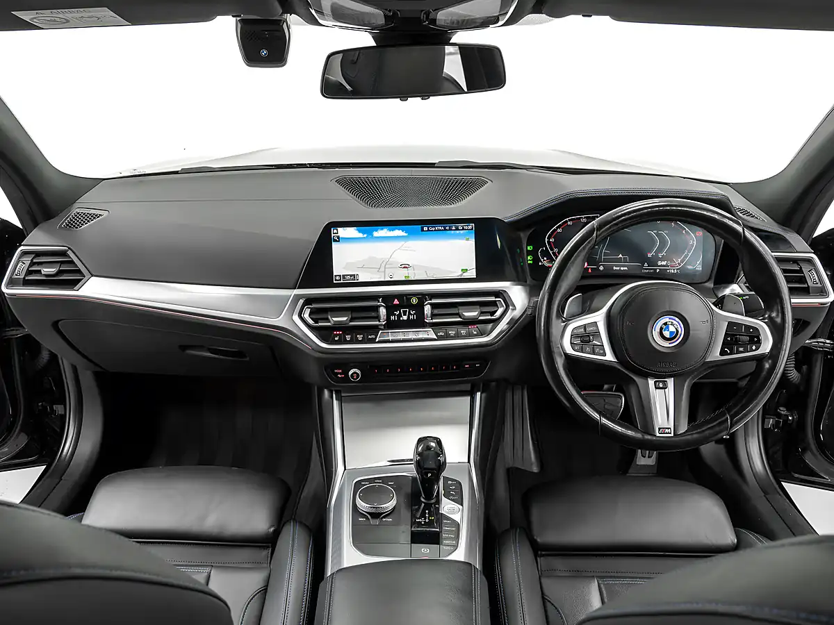 Used 2019 BMW 3 Series M Sport Sapphire Black - Interior and Exterior details 11