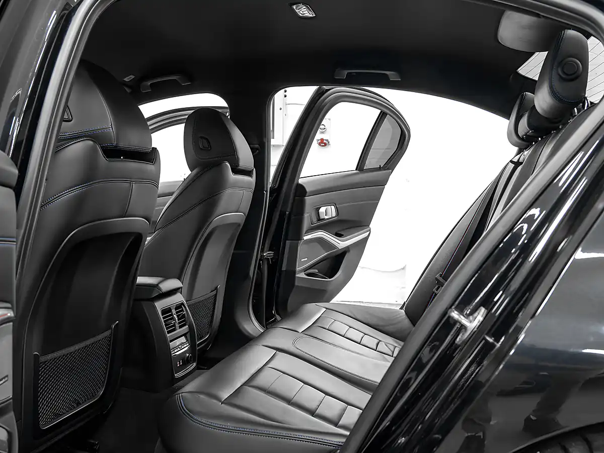 Used 2019 BMW 3 Series M Sport Sapphire Black - Interior and Exterior details 14