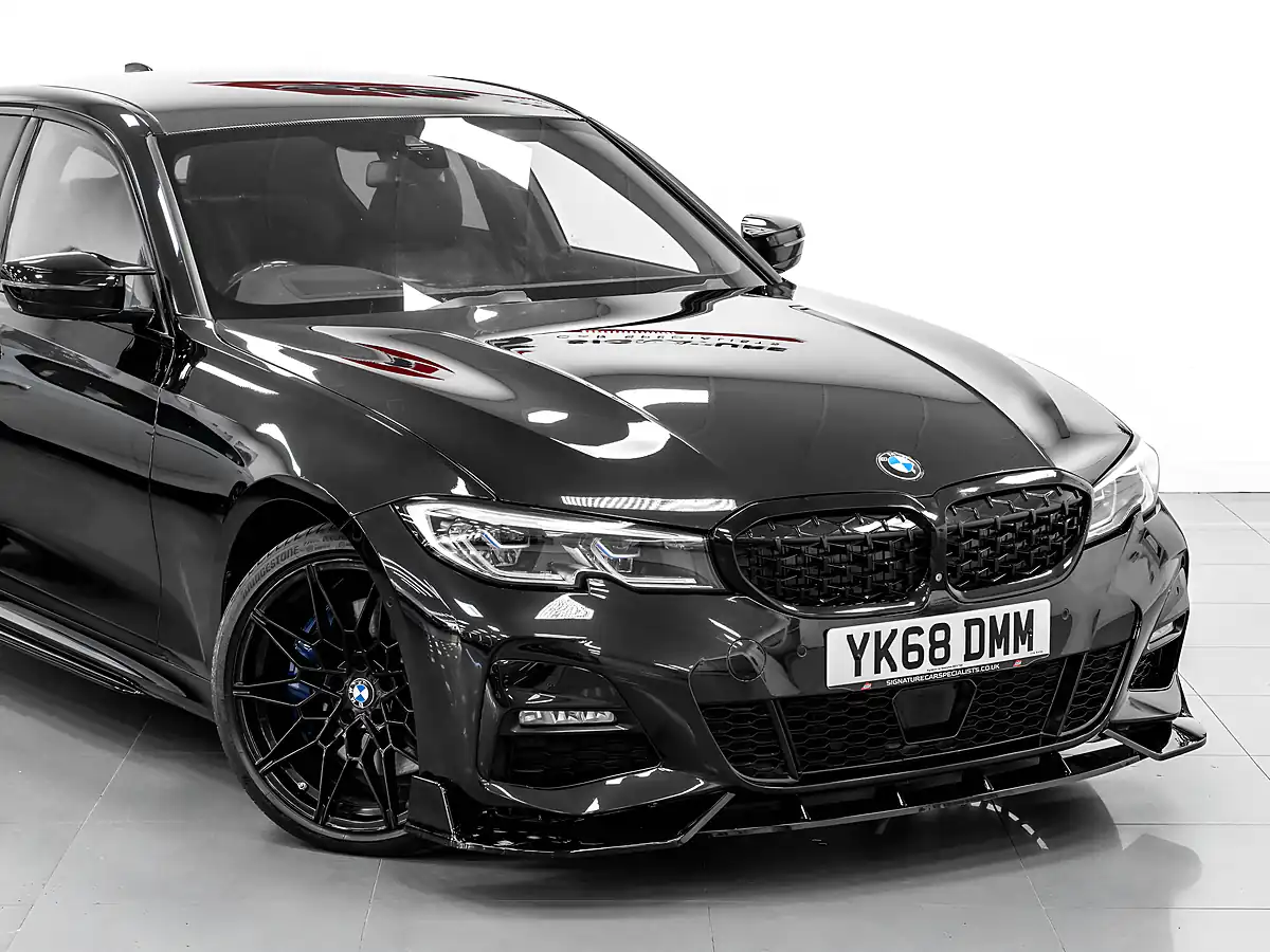 Used 2019 BMW 3 Series M Sport Sapphire Black - Interior and Exterior details 8
