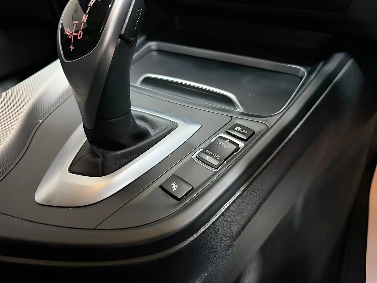 Used 2019 BMW 3 Series M Sport Shadow Edition Estoril Blue - Interior and Exterior details 16